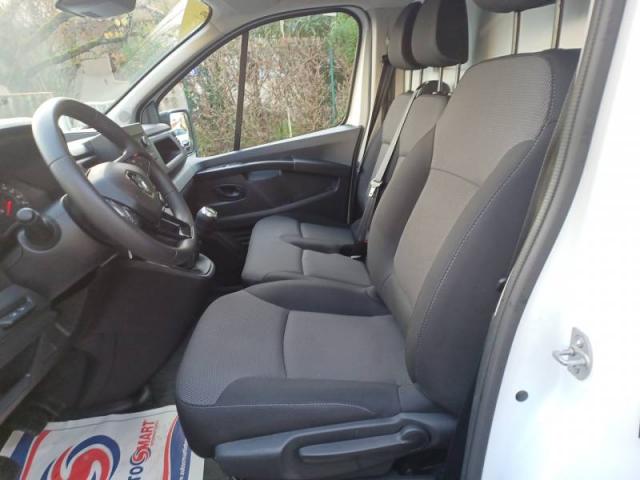 Renault Trafic image 9