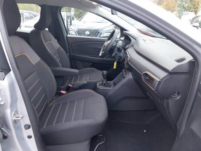 Dacia Sandero image 2