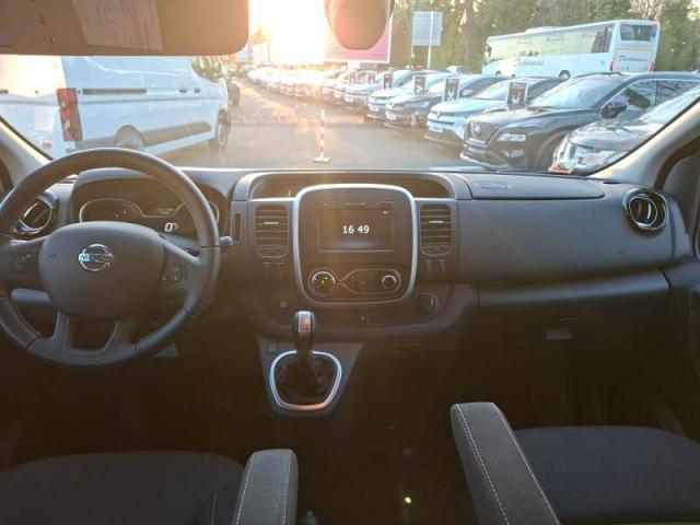 Nissan Nv300 image 6