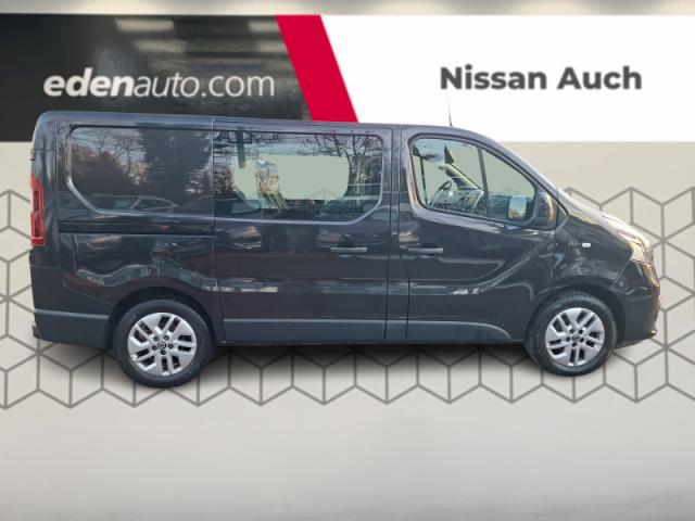 Nissan Nv300 image 8