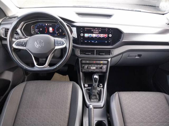 Volkswagen T-Cross image 3