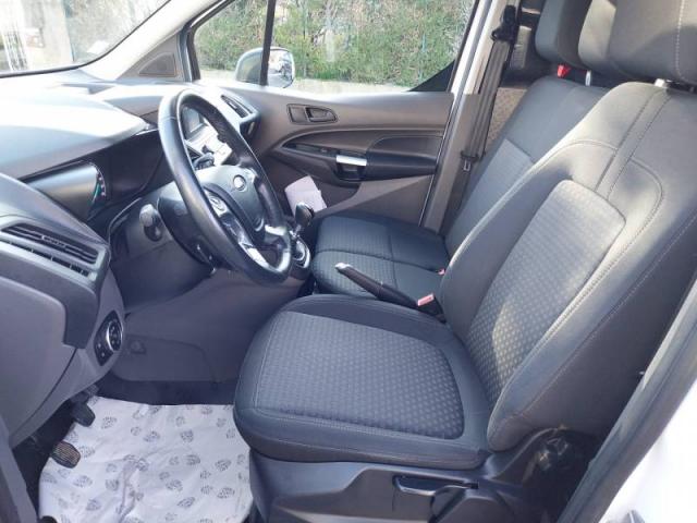 Ford Transit Connect image 9