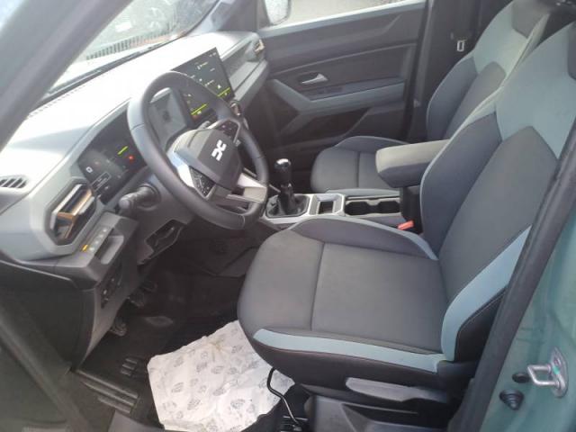 Dacia Duster image 1