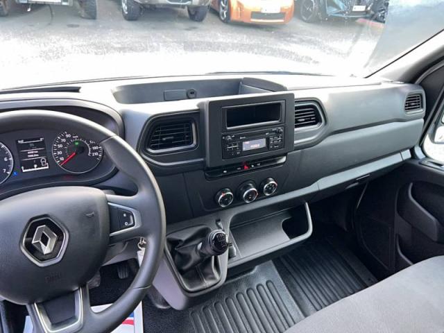 Renault Master image 9