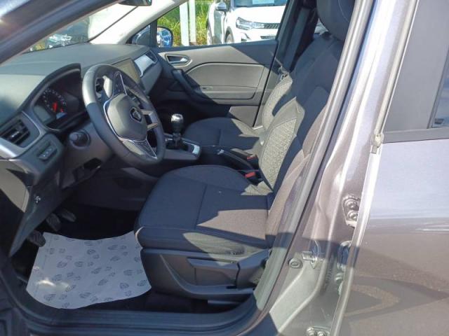 Renault Captur image 9