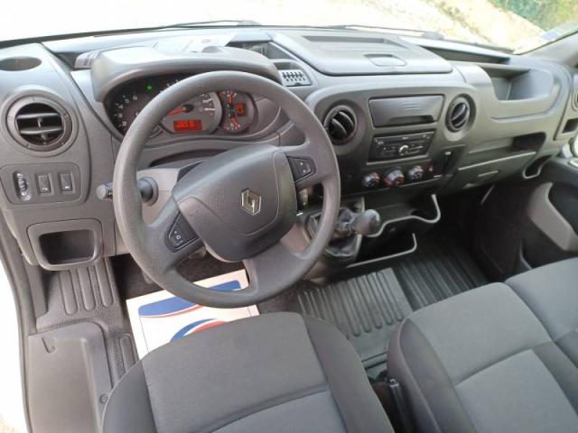 Renault Master image 3