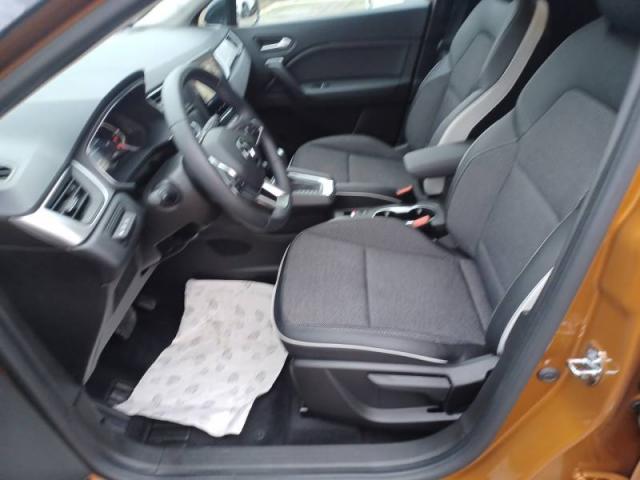 Renault Captur image 1