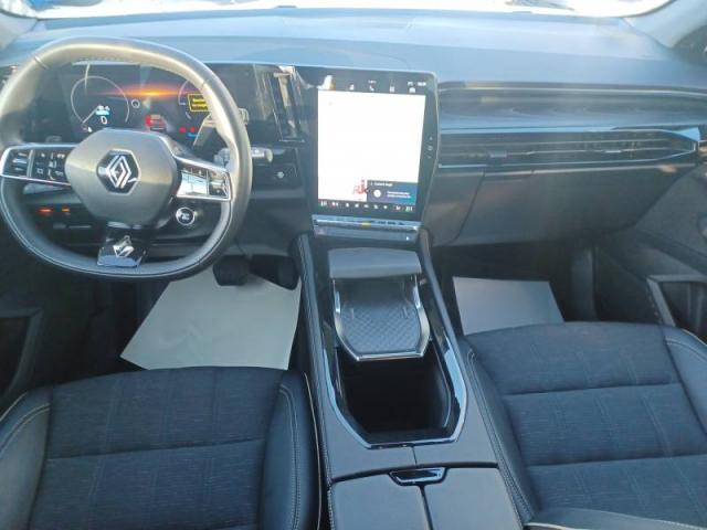 Renault Austral image 9