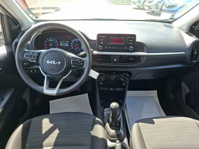 Kia Picanto image 9