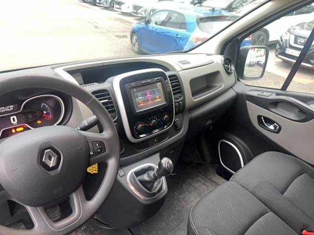 Renault Trafic image 7
