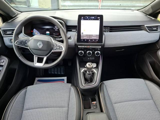 Renault Clio image 9