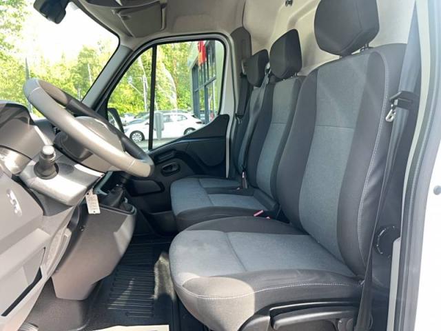 Renault Master image 6