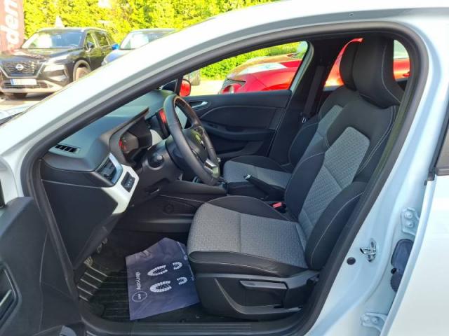 Renault Clio image 2