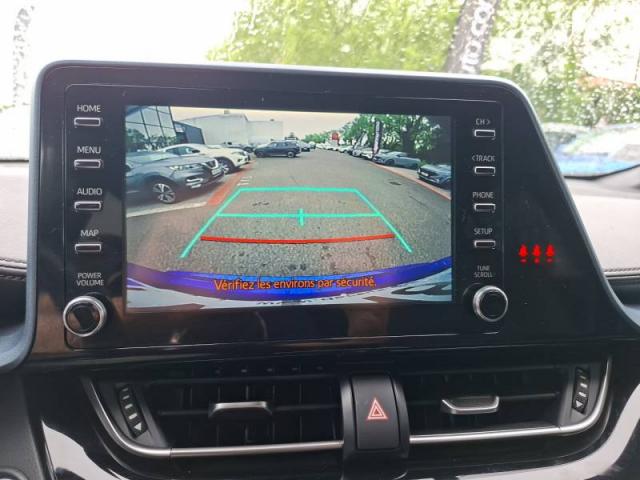 Toyota C-Hr image 6
