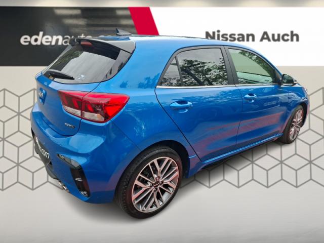 Kia Rio image 7