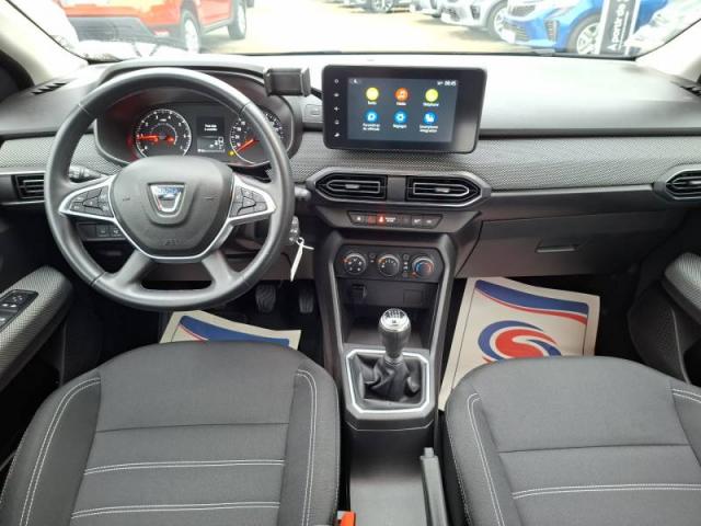 Dacia Sandero image 2