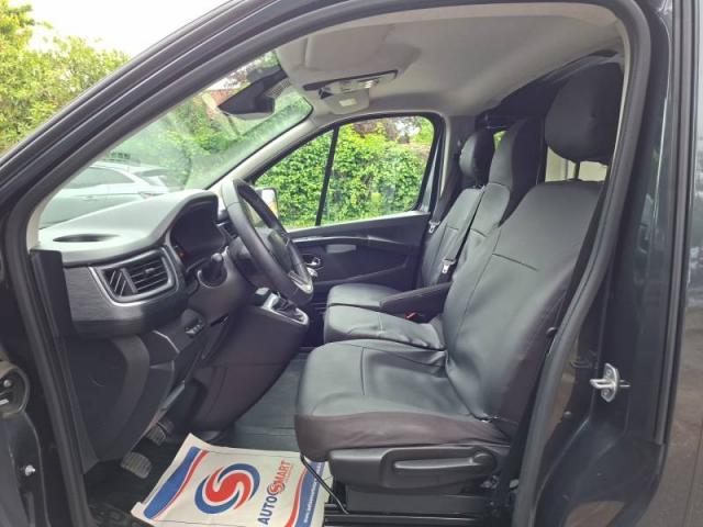Renault Trafic image 7