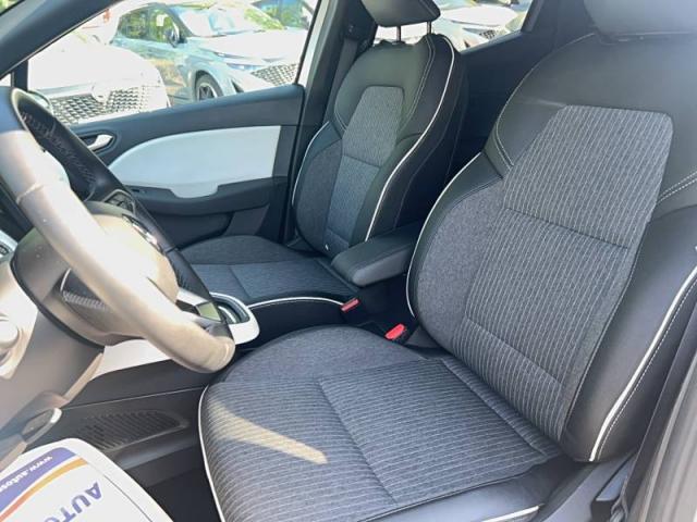 Renault Clio image 2