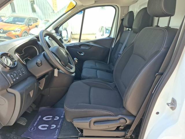 Renault Trafic image 1