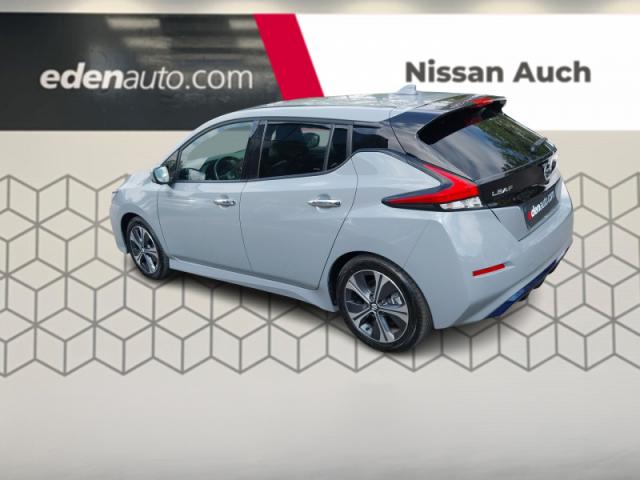 Nissan Leaf image 3