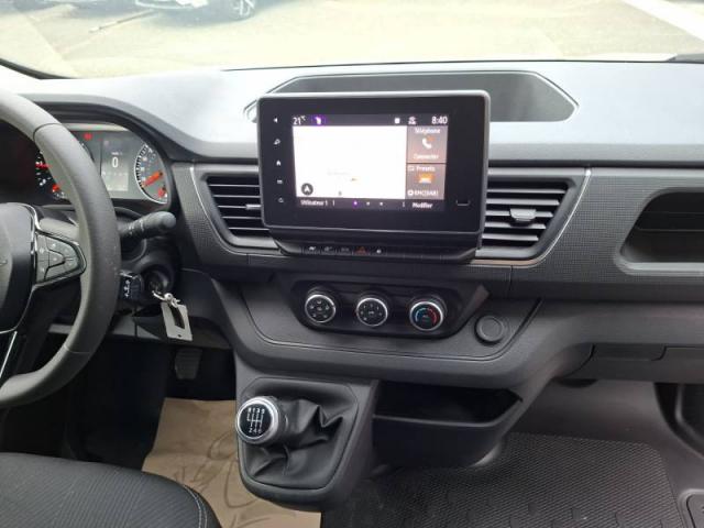 Renault Trafic image 6