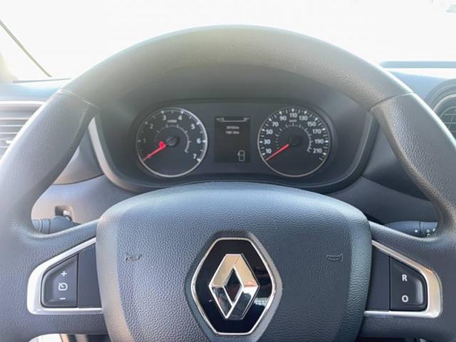 Renault Master image 8