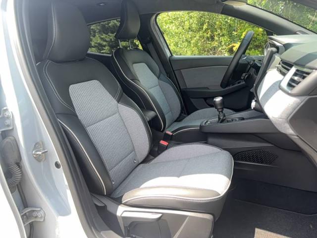 Renault Clio image 6