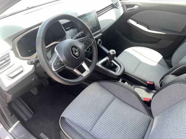 Renault Clio image 8