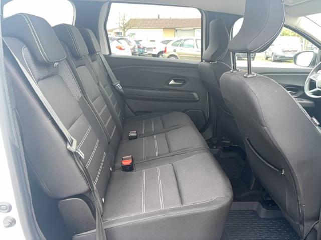 Dacia Jogger image 1