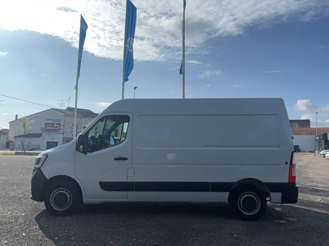 Renault Master image 1