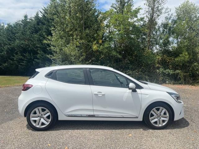 Renault Clio image 1