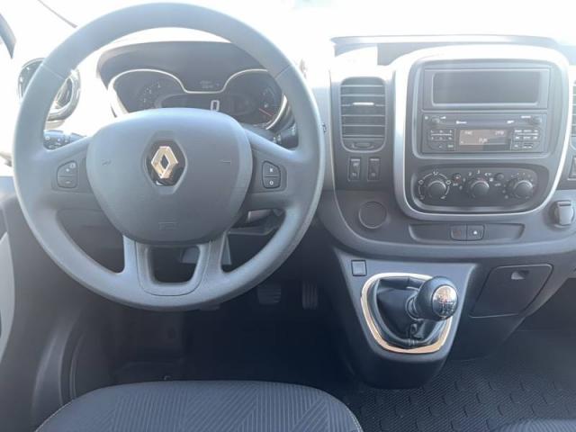 Renault Trafic image 9