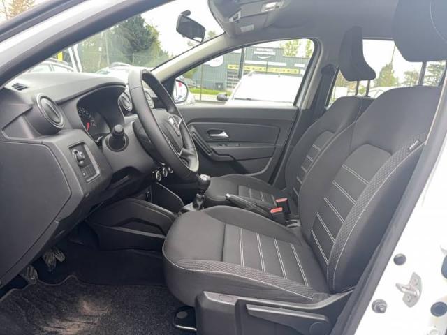 Dacia Duster image 8
