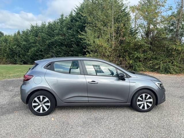 Renault Clio image 8