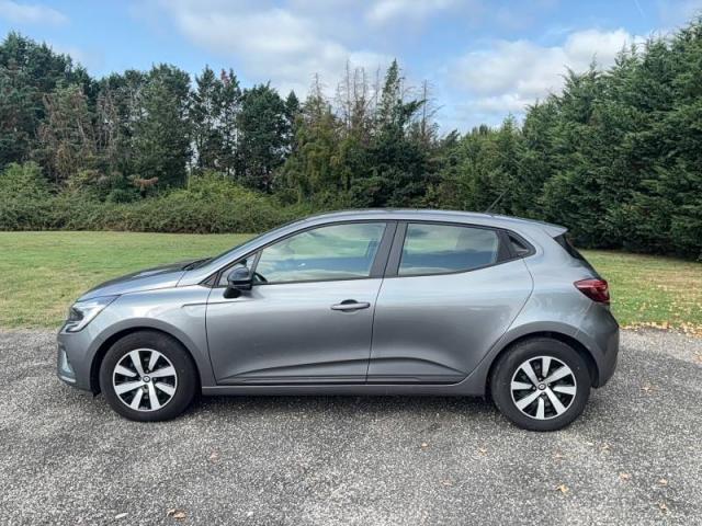 Renault Clio image 1