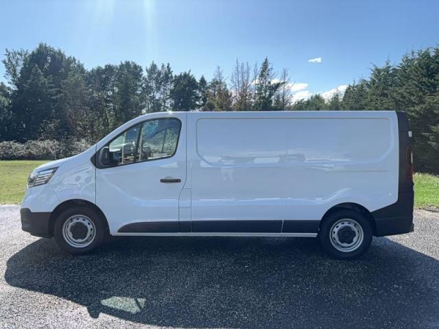 Renault Trafic image 9