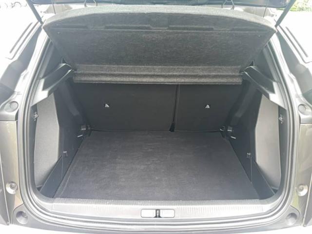 Peugeot 2008 image 8