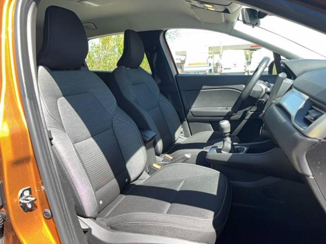 Renault Captur image 2