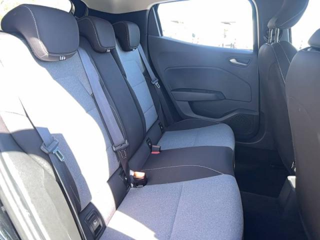Renault Clio image 9