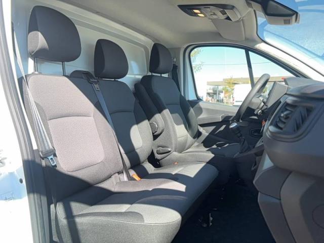 Renault Trafic image 7