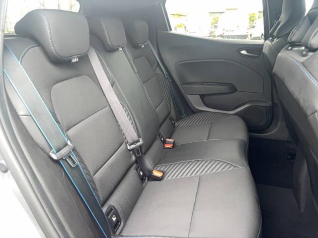 Renault Clio image 8