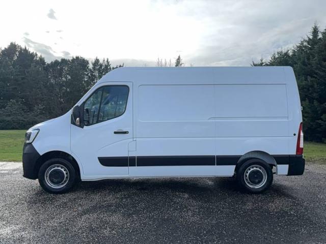 Renault Master image 1