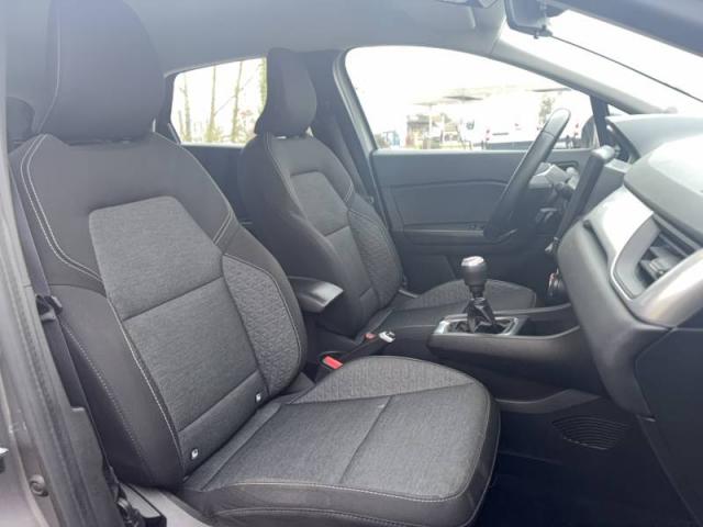 Renault Captur image 8