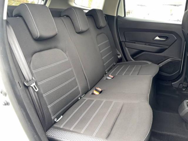 Dacia Duster image 8