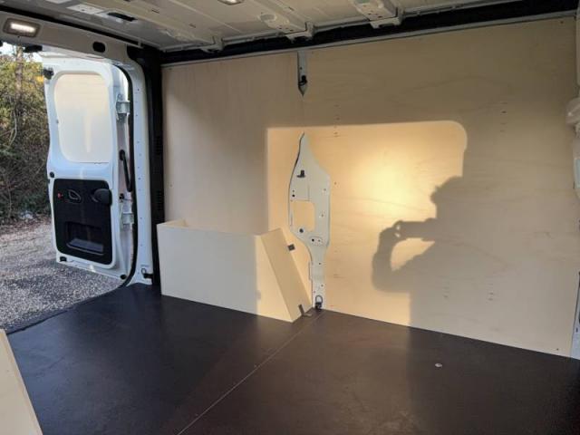 Renault Trafic image 1