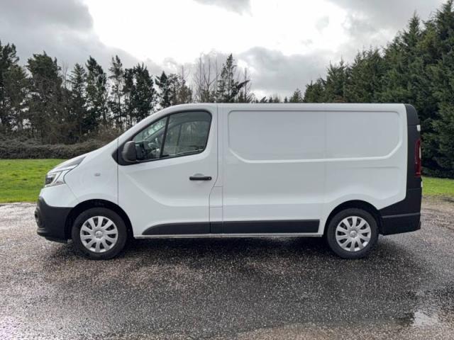 Renault Trafic image 8