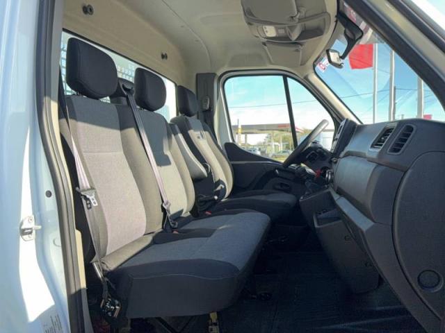 Renault Master image 7