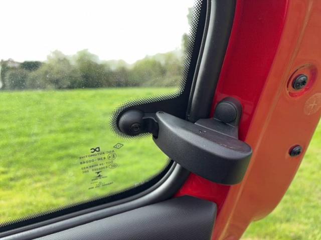 Renault Twingo image 2