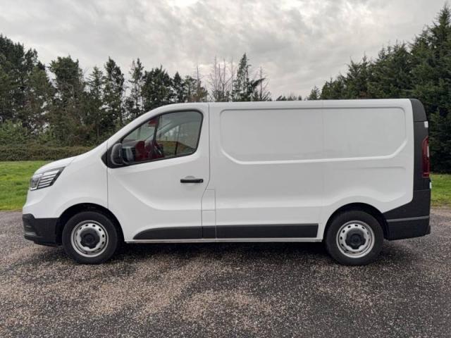 Renault Trafic image 8