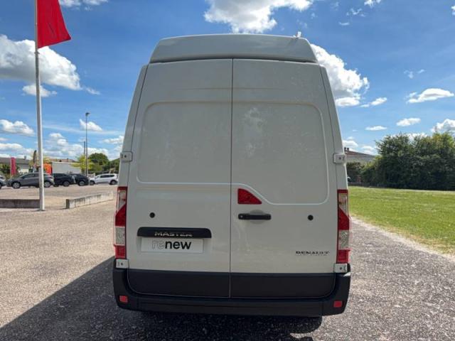 Renault Master image 1